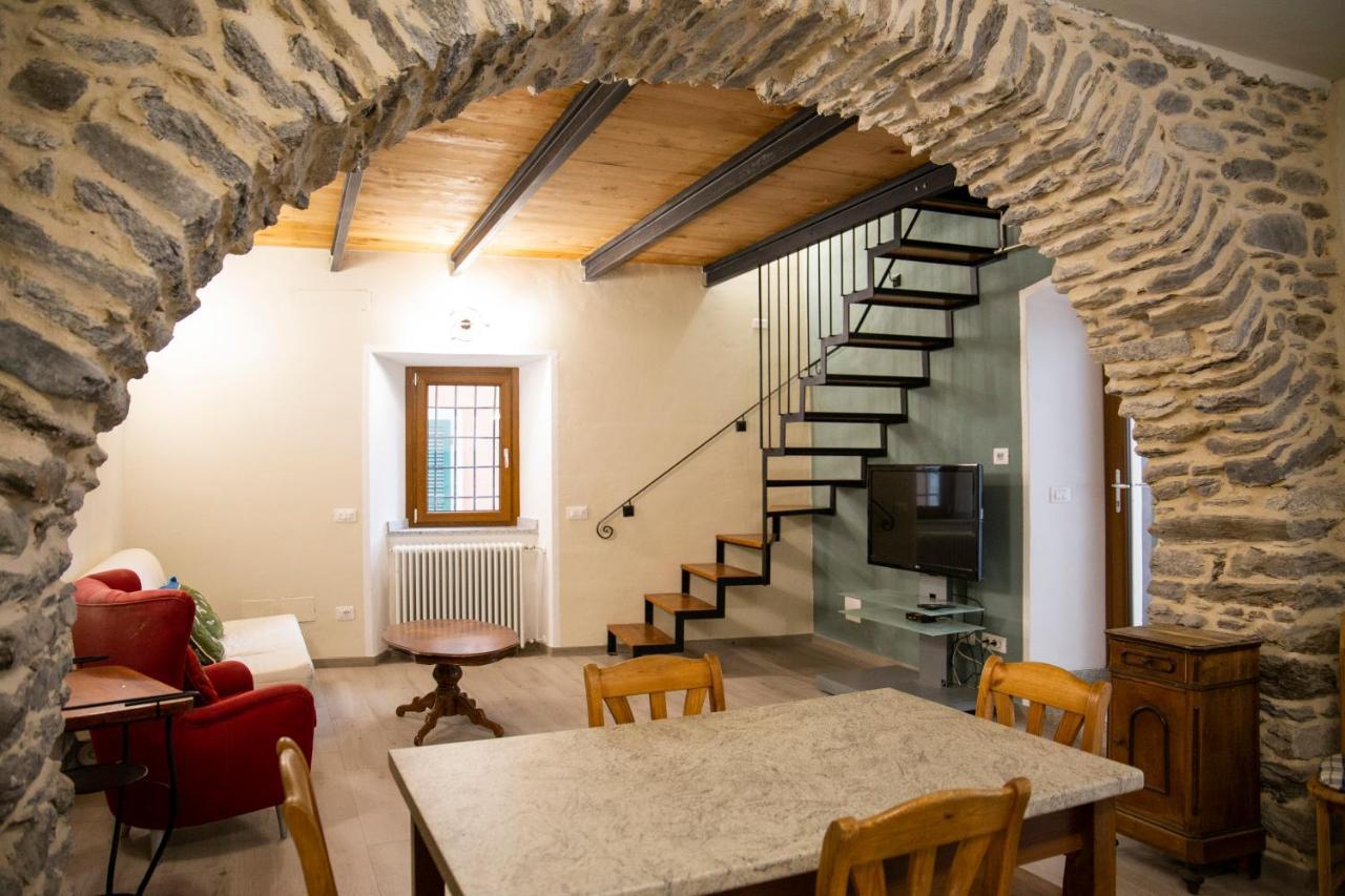 La Fonte - Duplex In Historical Center Apartment Lesa Exterior photo
